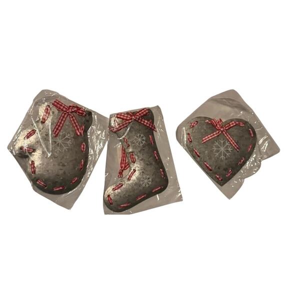 Michaels Winter Folklore Ornaments Set of 5 Metal Heart Mitten Stocking Xmas - Picture 3 of 8